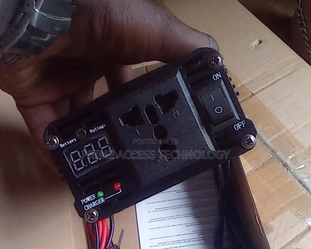 Quality 1000VA 12v Inverter With Changer and Volt Display