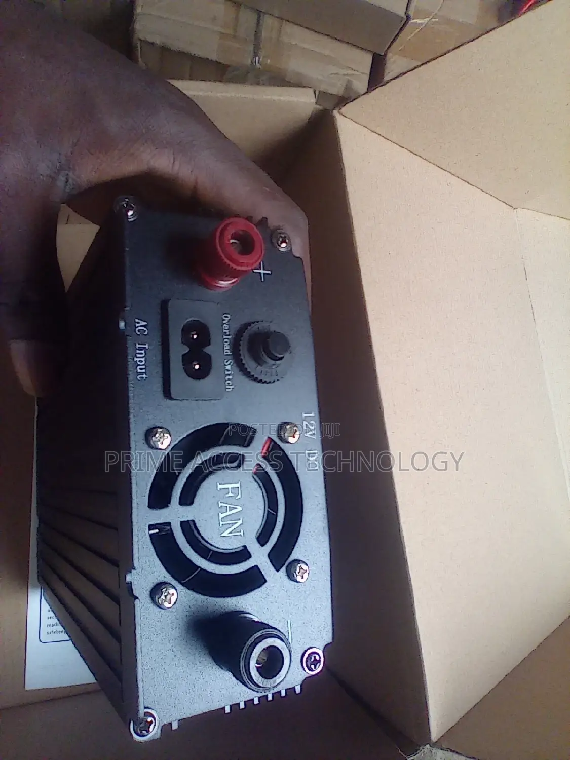 2000 Watts Solar Inverter With Charger and Display