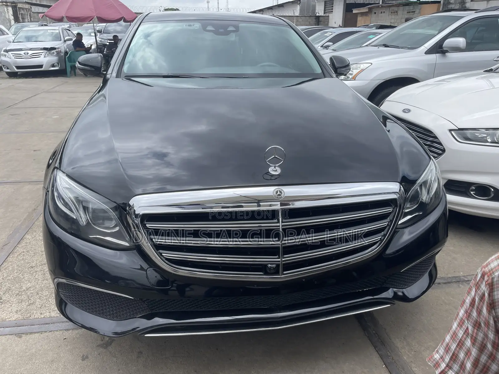 Mercedes-Benz E300 2018 Black