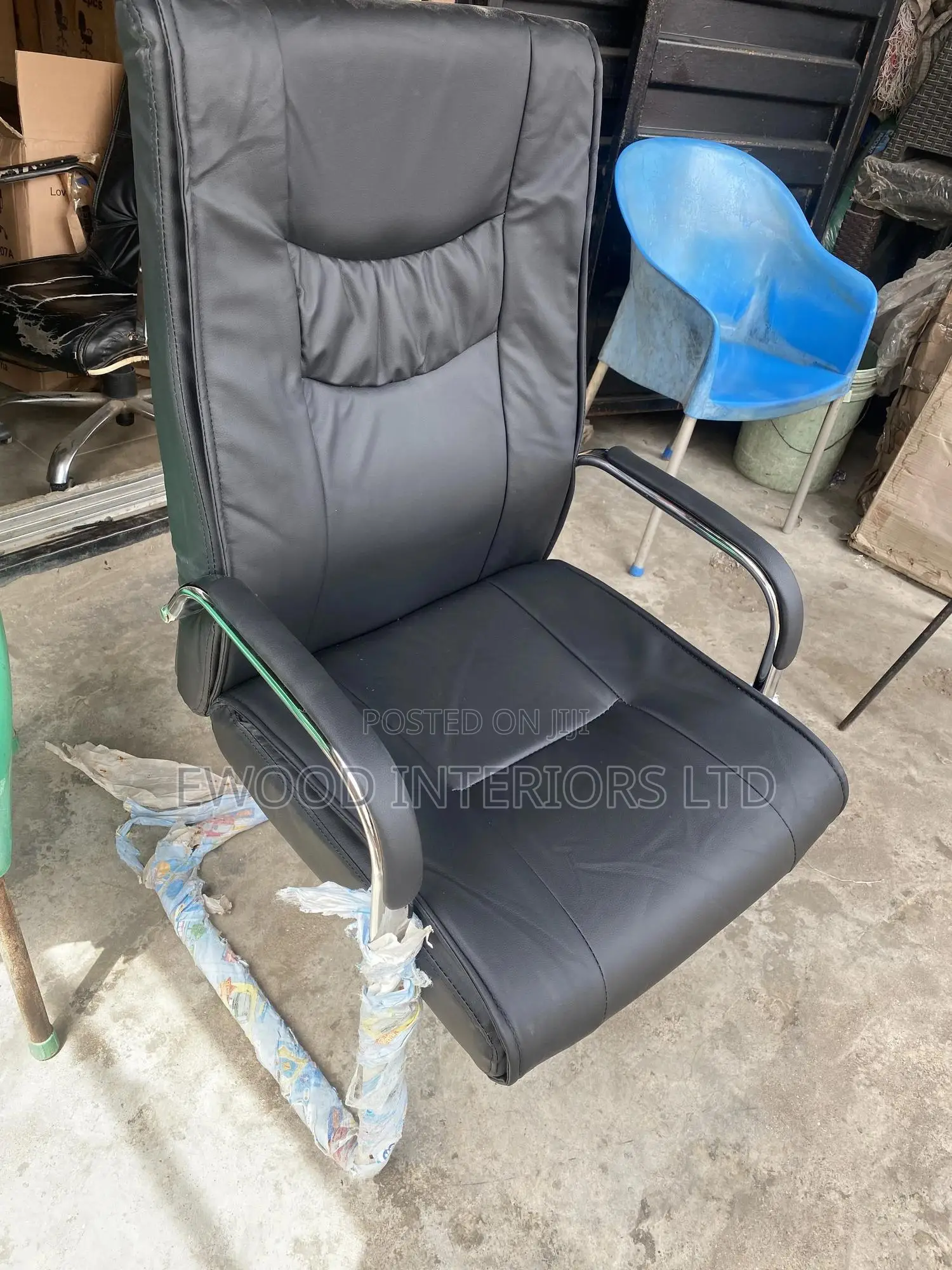 Higback Cantilever Visitors Chair