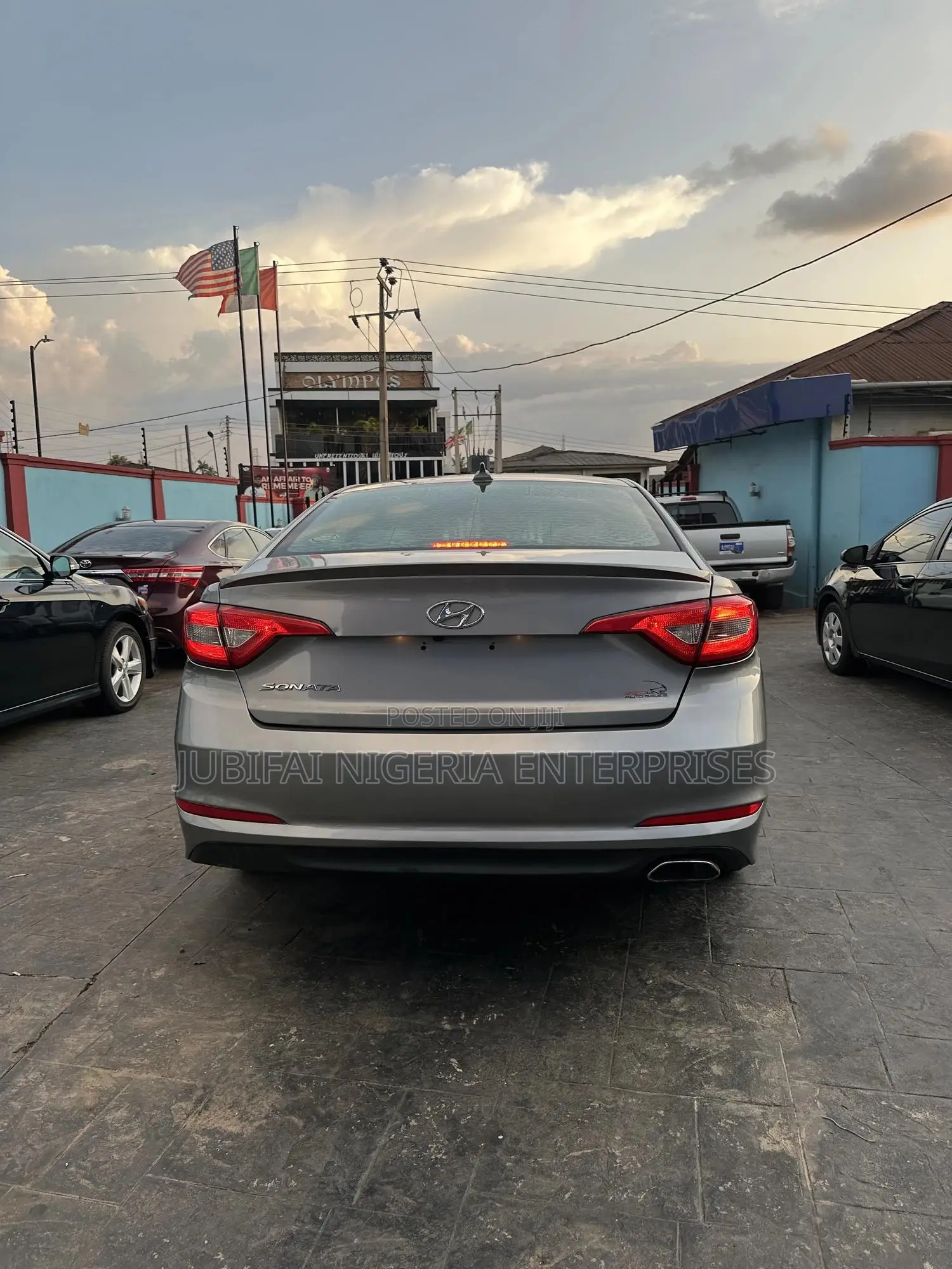 Hyundai Sonata SE 4dr Sedan (2.4L 4cyl 6A) 2015 Gray