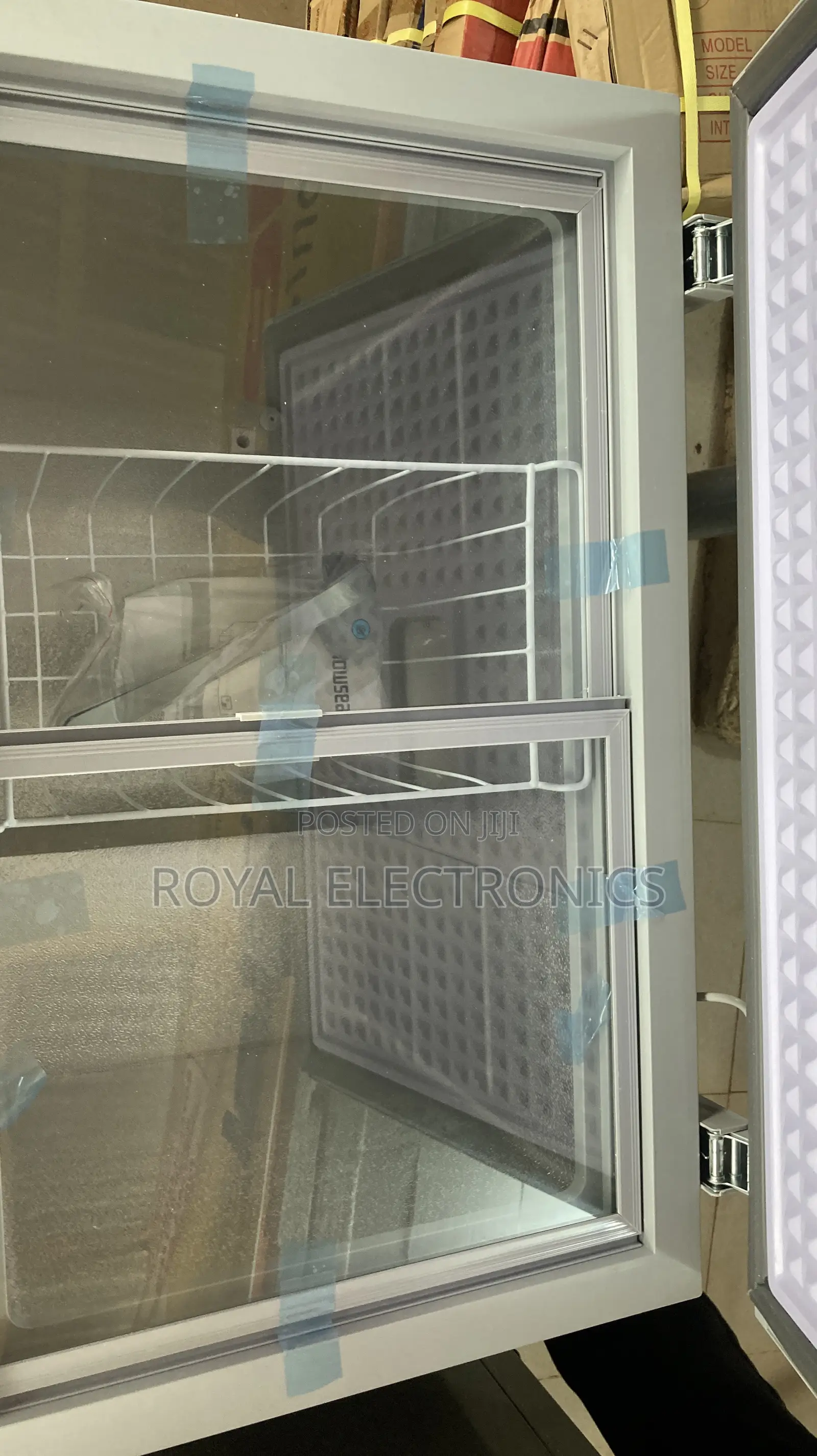 Snowsea Chest Freezer(Direct Cool)With Sliding Glass BD-258G
