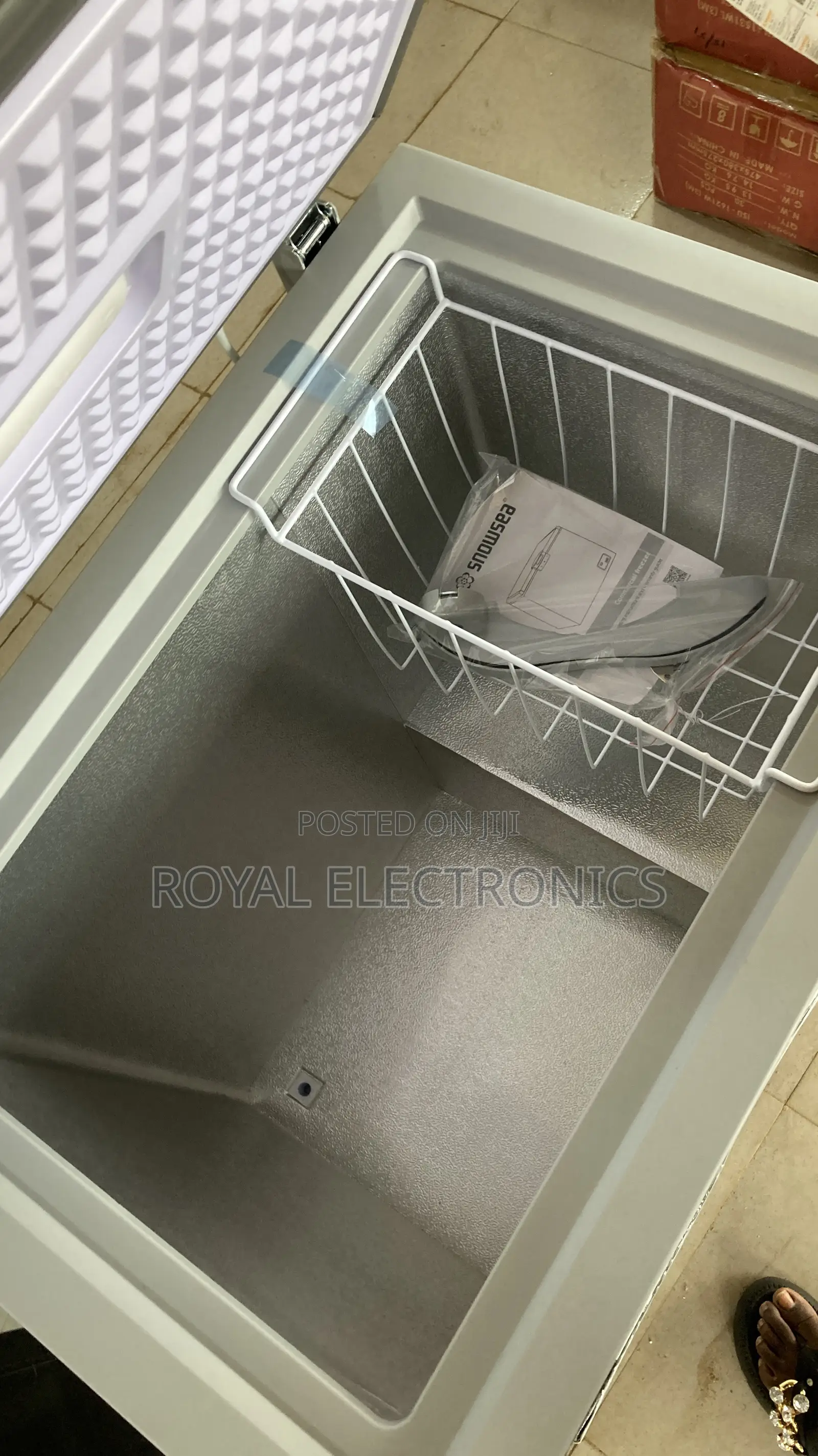 Snowsea Chest Freezer 150l With Removable Basket Bd-208