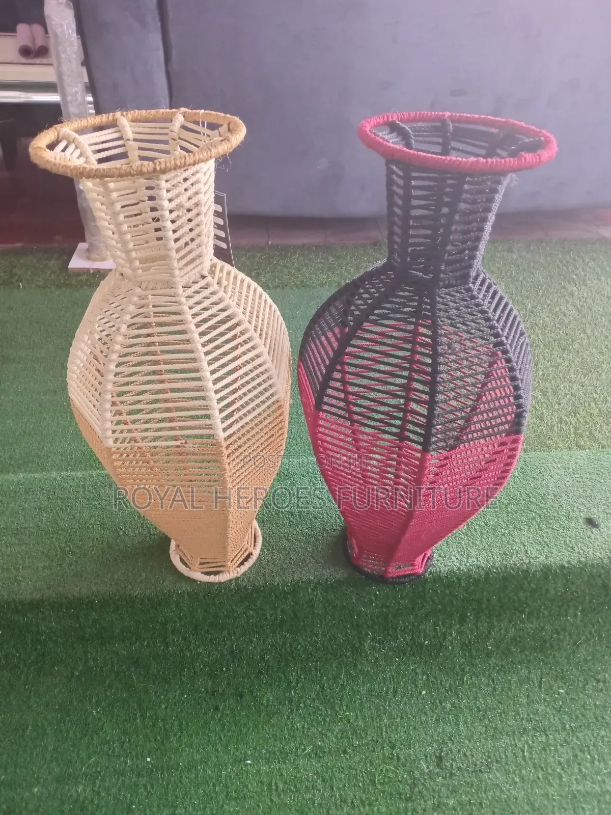 Ratian/Rafian Pot