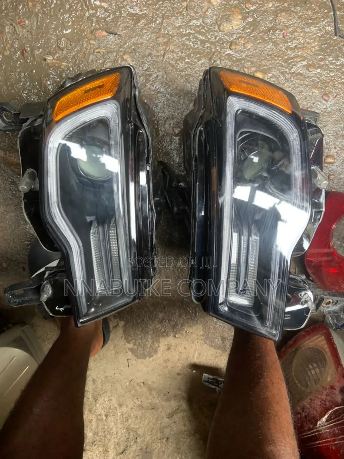Jeep Cherokee Headlamp 2020 Model