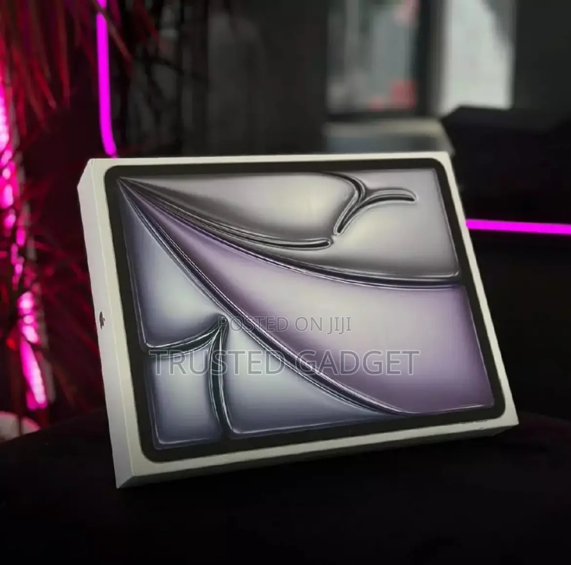 New Apple iPad Air 128 GB Black