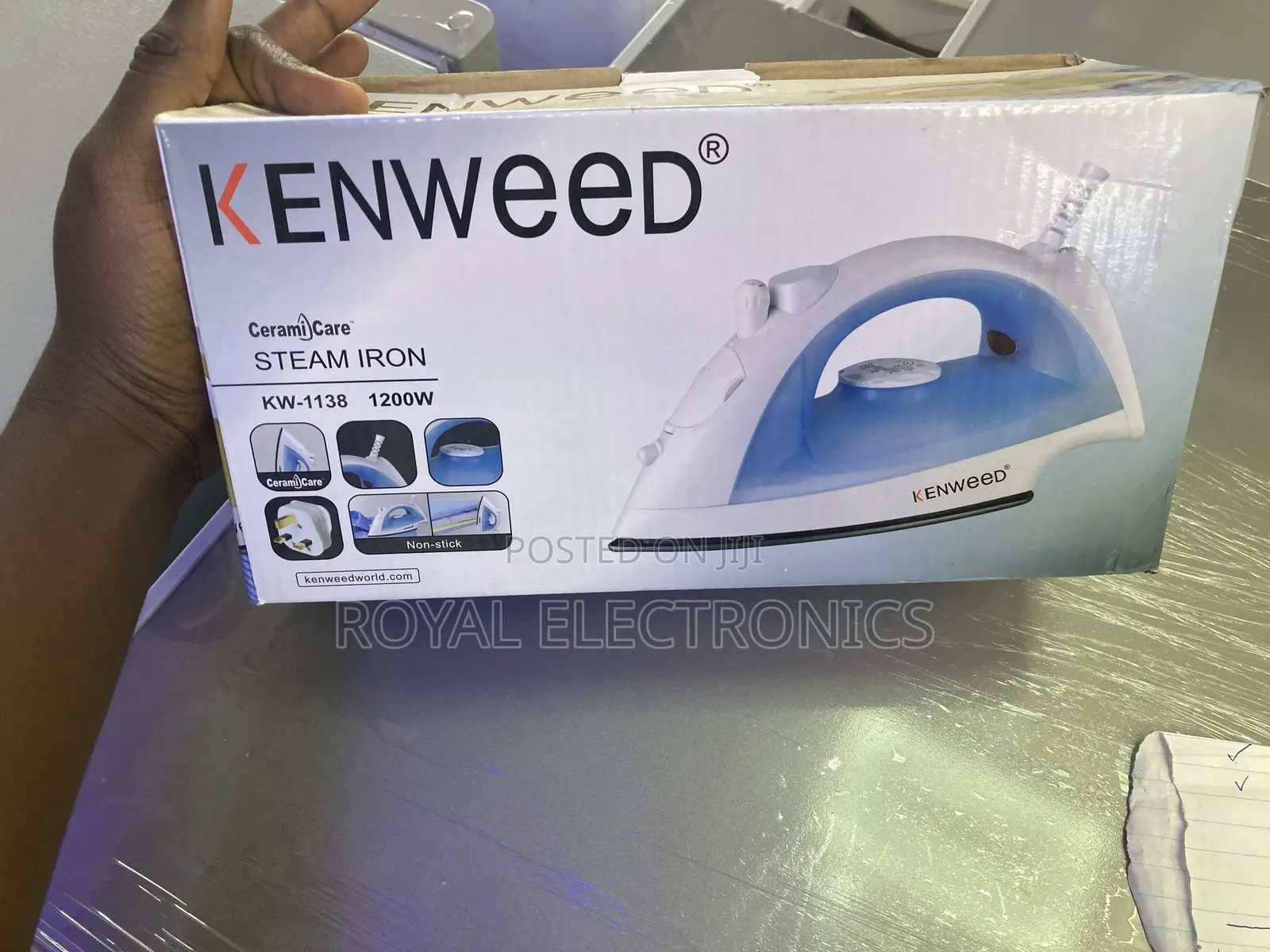 High Quality Original Steam Iron (KW-1138)