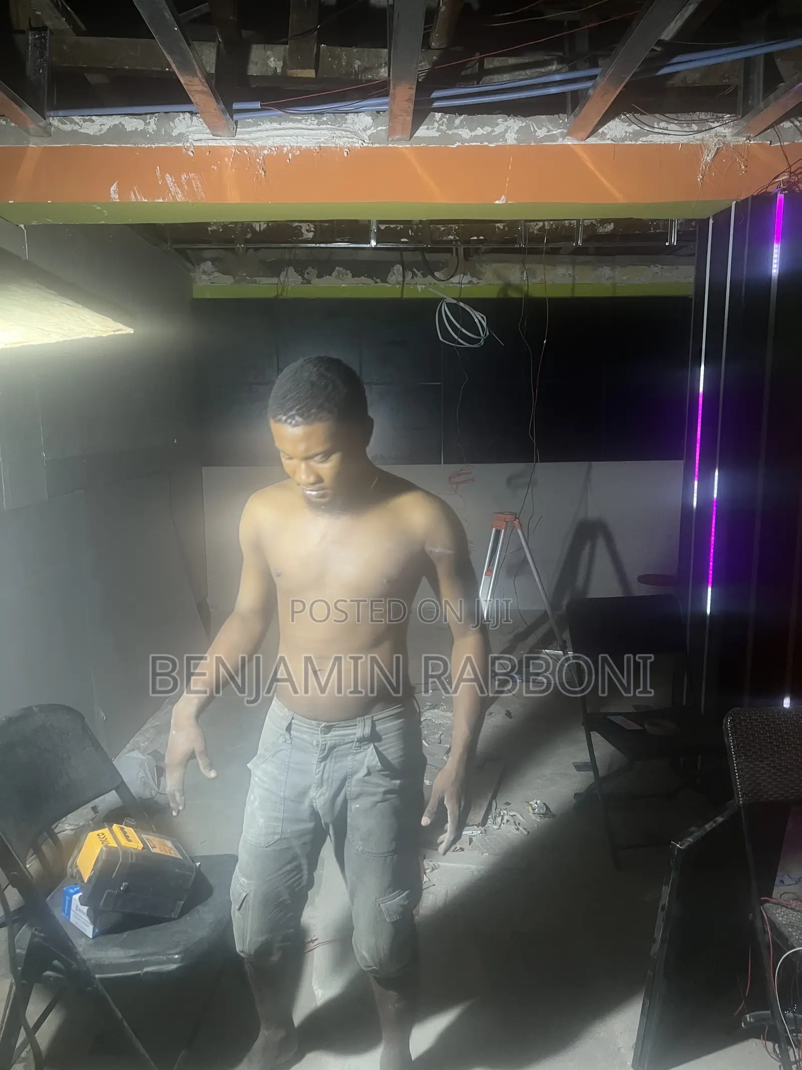 Soundproof Lounge and Club, Padding Sound Proof
