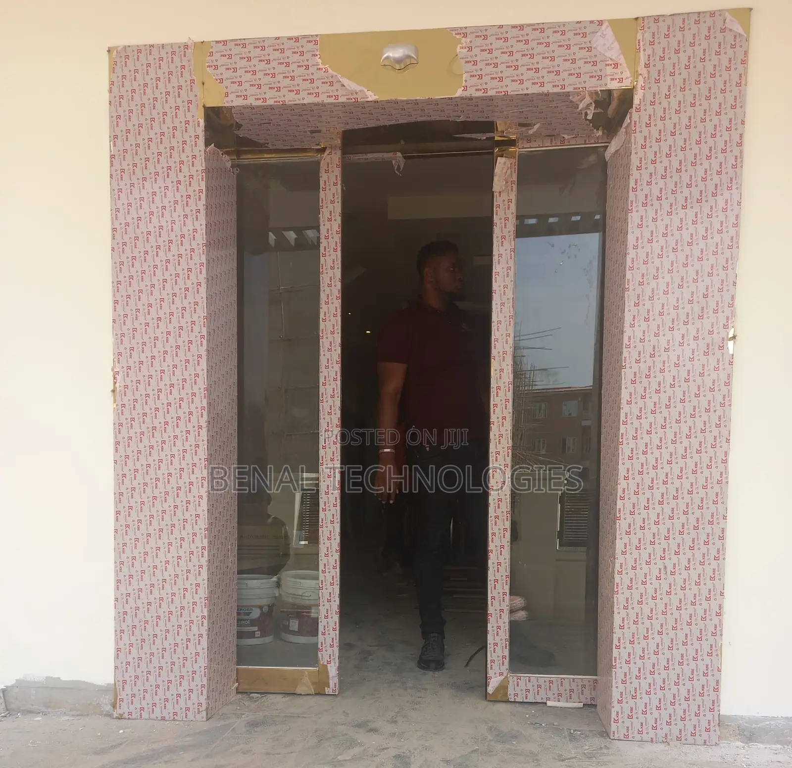 Sensor-Powered Glass Doorway Solutions