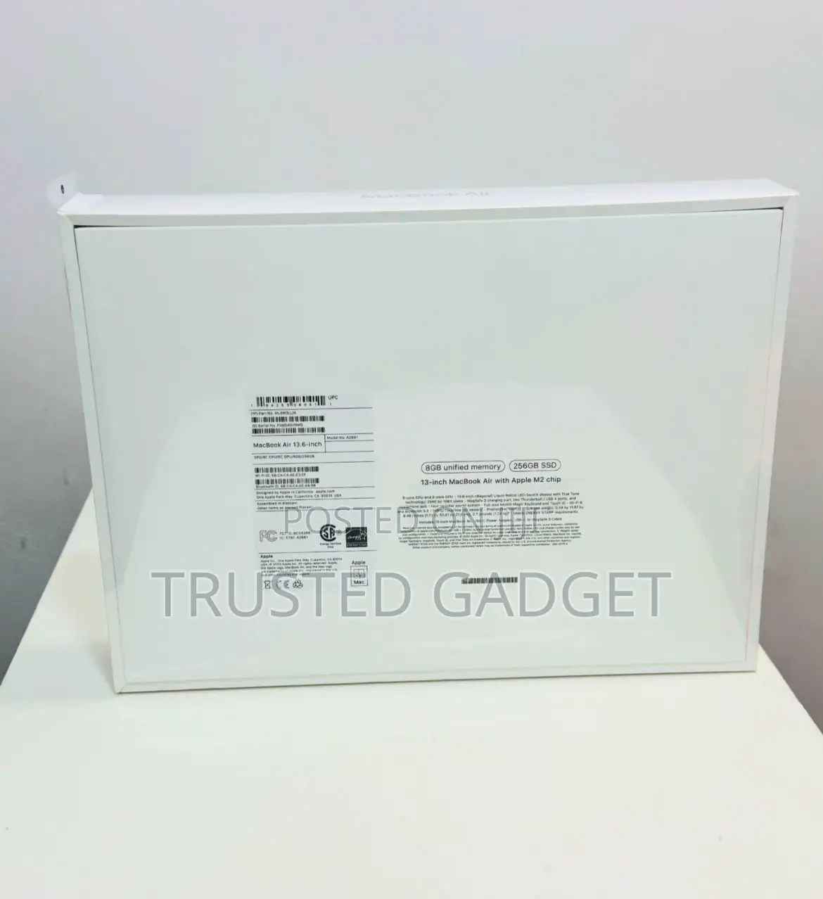 New Laptop Apple MacBook Air 2022 M2 8GB Intel Core i5 SSD 256GB