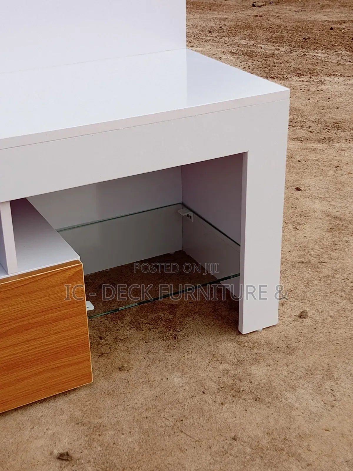 TVS62 Classic 4.5ft TV Stand W/ Lightings 55" TV Max