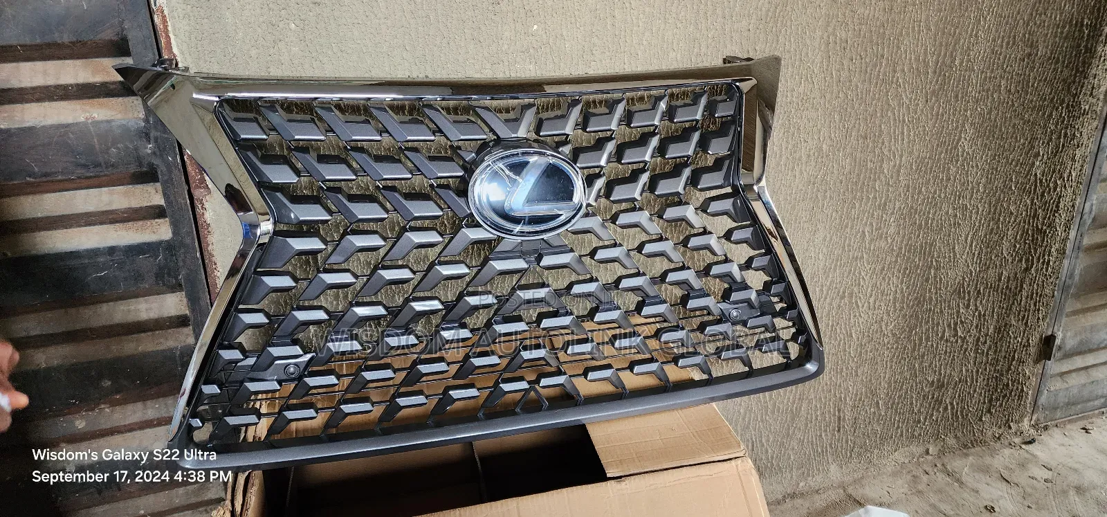Front Grille With Logo for Lexus Gx460 2023-2024 Direct