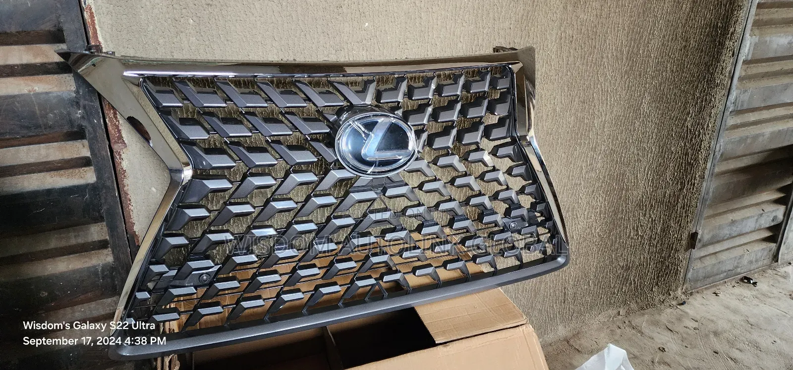 Front Grille With Logo for Lexus Gx460 2023-2024 Direct