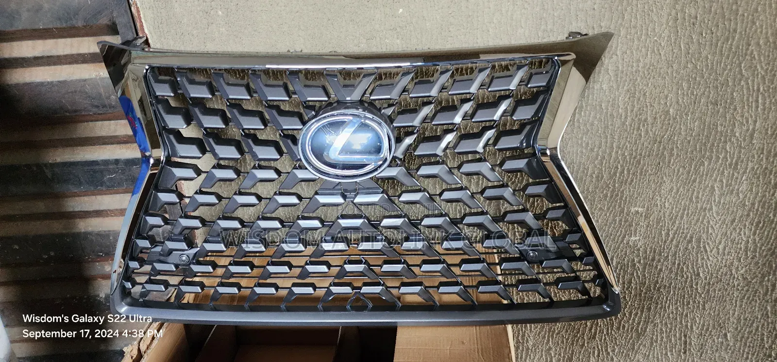 Front Grille With Logo for Lexus Gx460 2023-2024 Direct
