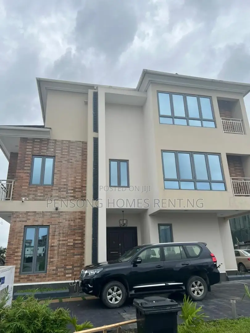 5bdrm Duplex in Cowry Creek, Ikate for rent
