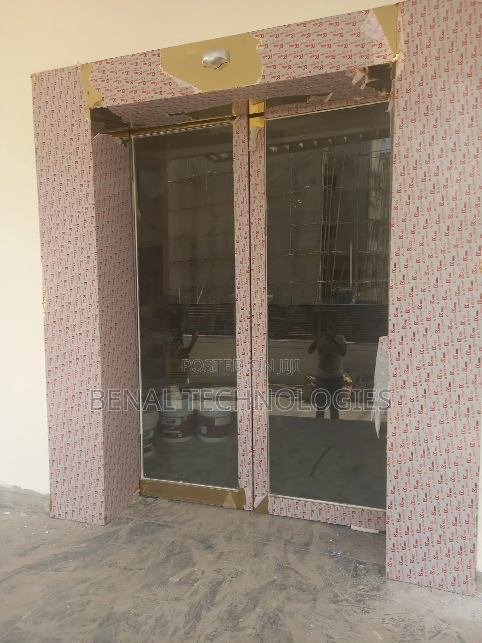 Sensor-Driven Glass Doorways for Enhanced Convenience