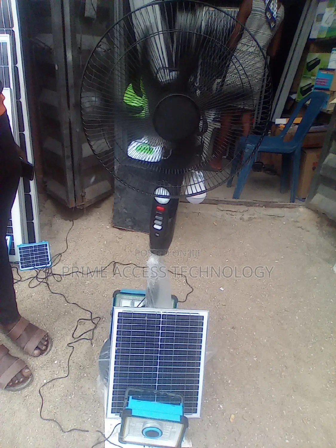 Long Lasting Solar Standing Fan