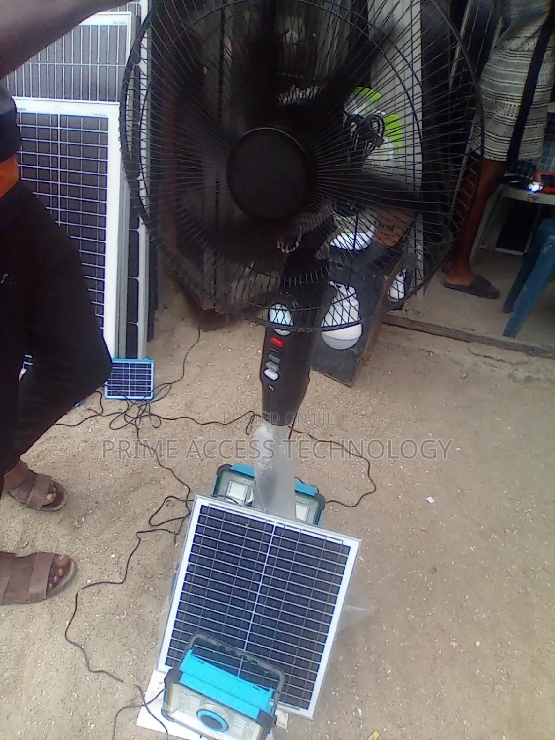 Quality Duration Solar Standing Fan