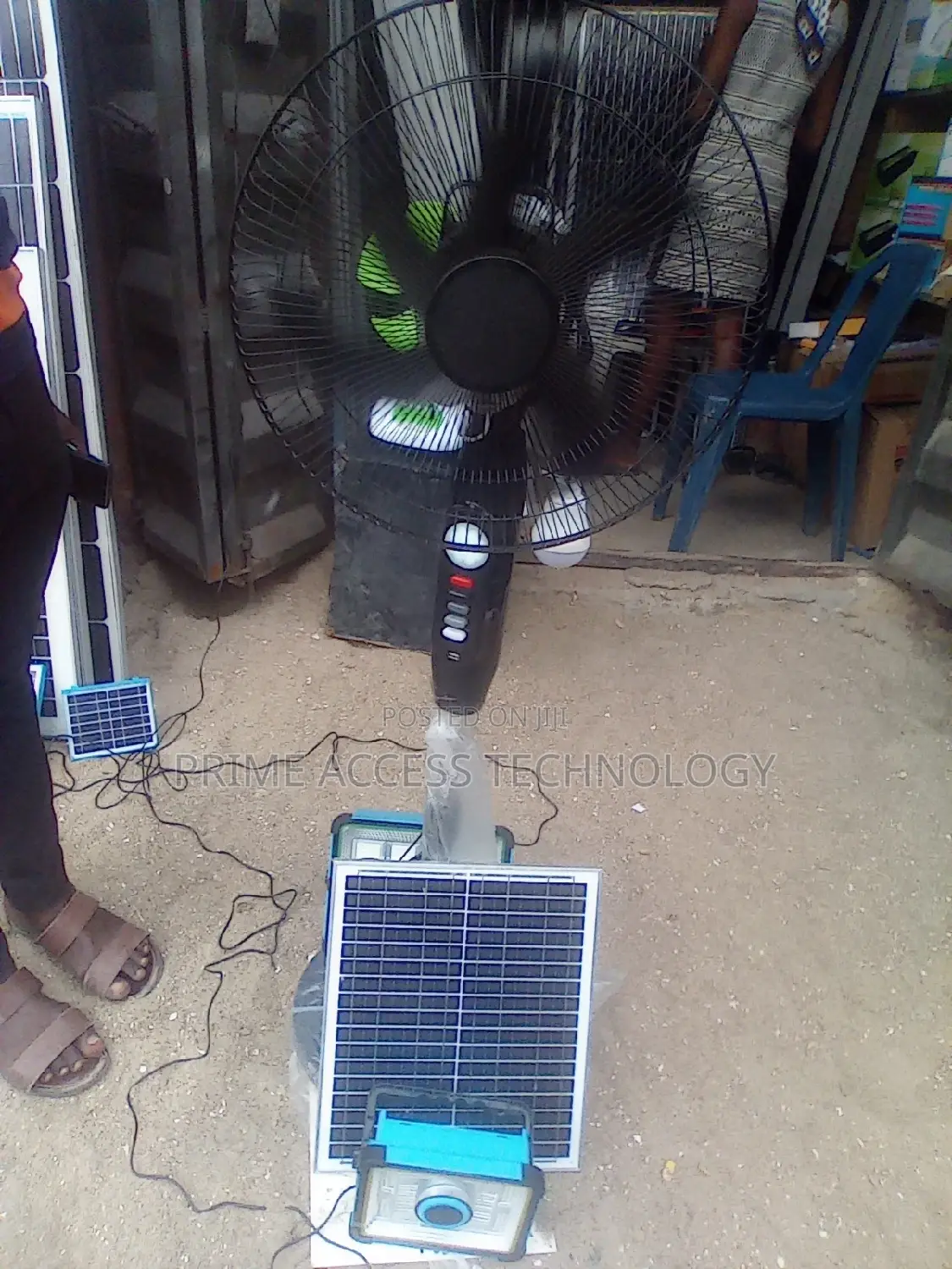 Quality Duration Solar Standing Fan