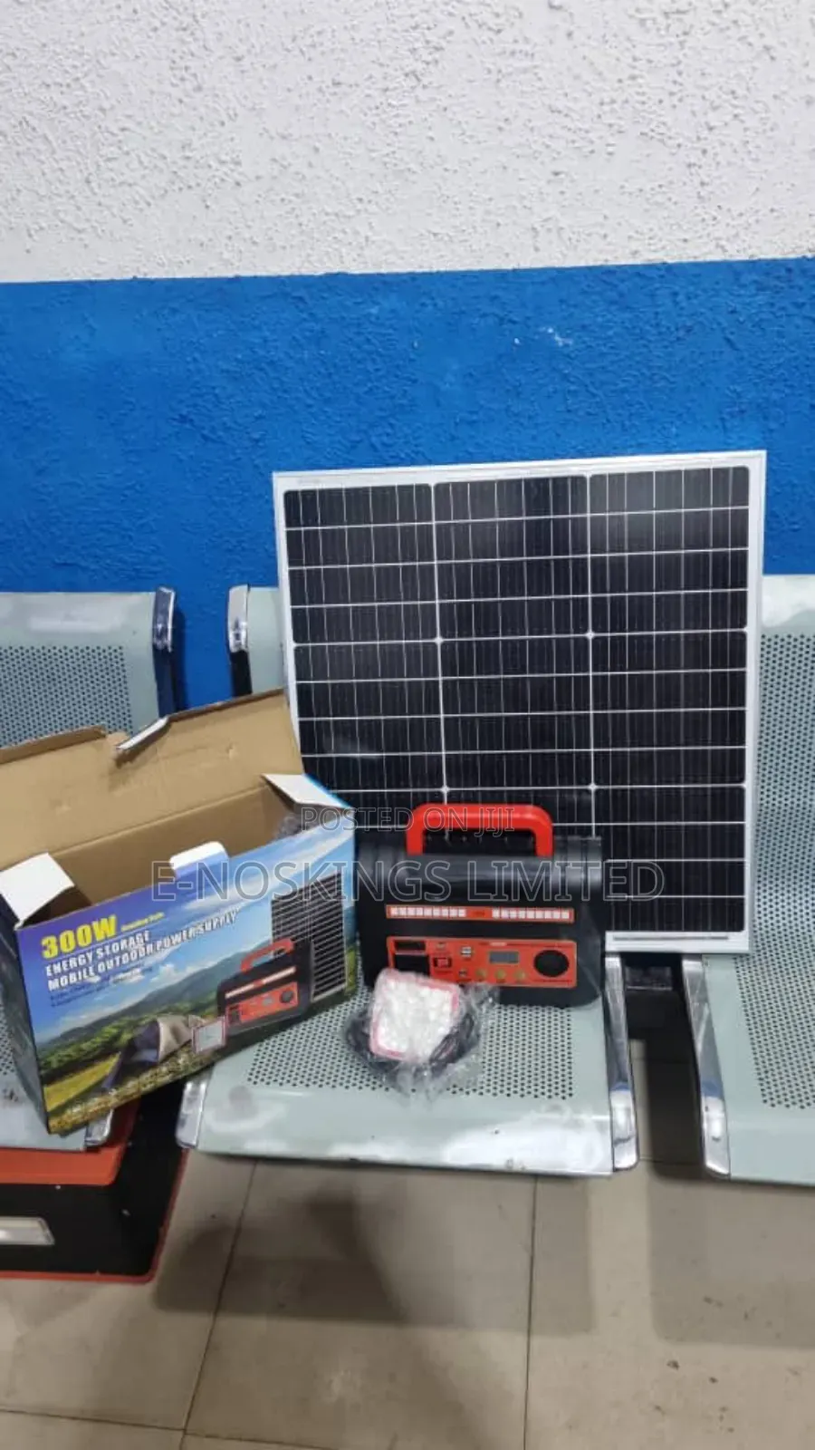 300watts Solar Generator With 40ah Lithium Battery Inside