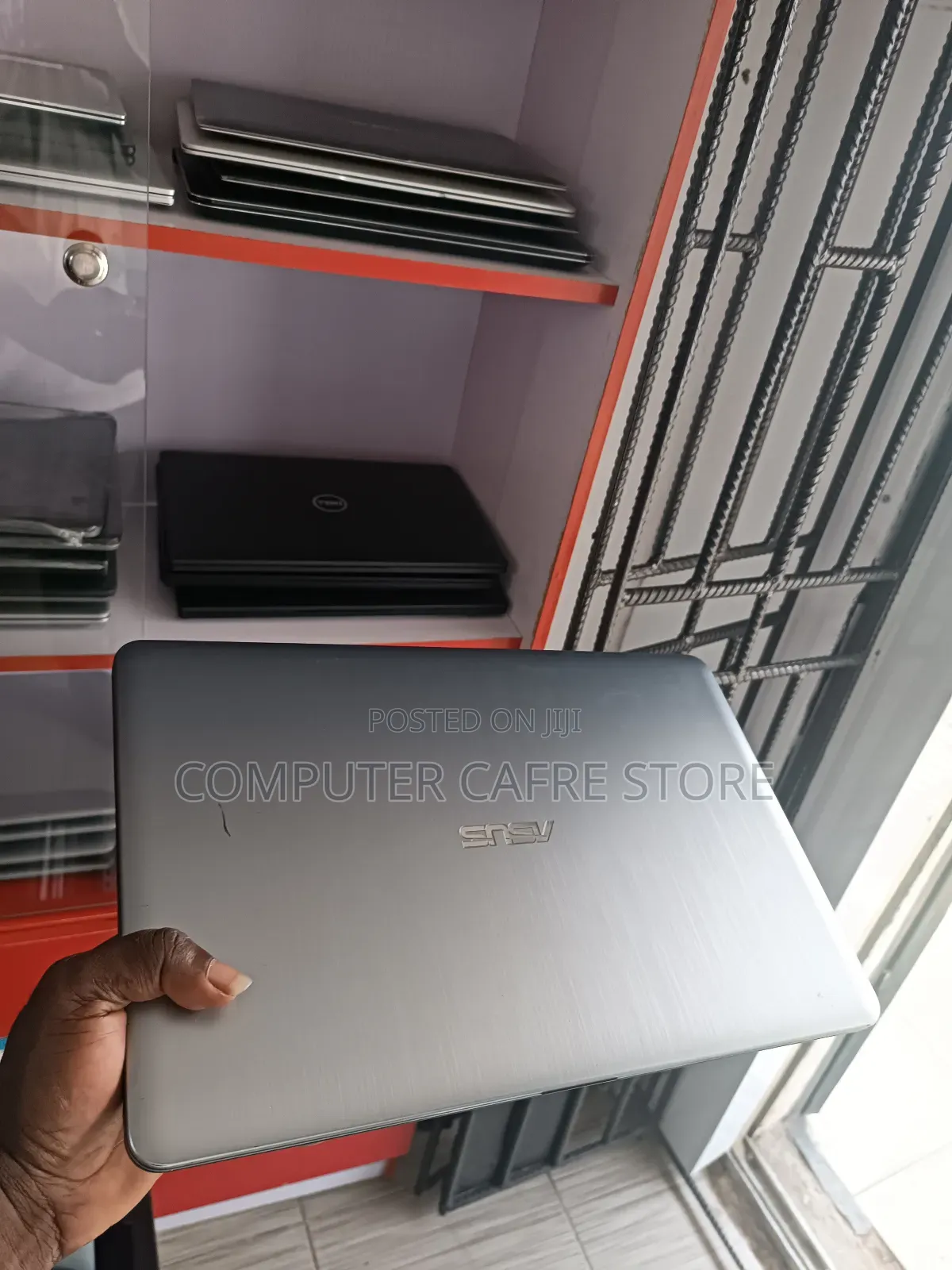 Laptop Asus VivoBook X540SA 4GB Intel HDD 320GB