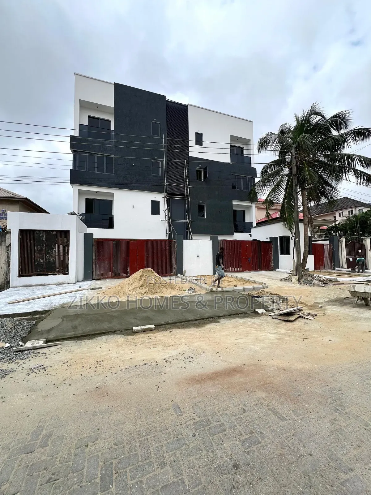 5bdrm Duplex in Lekki for sale