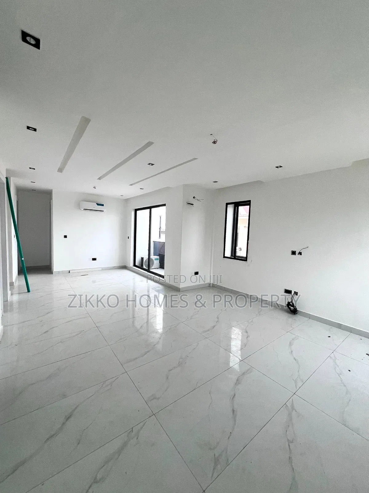 5bdrm Duplex in Lekki for sale