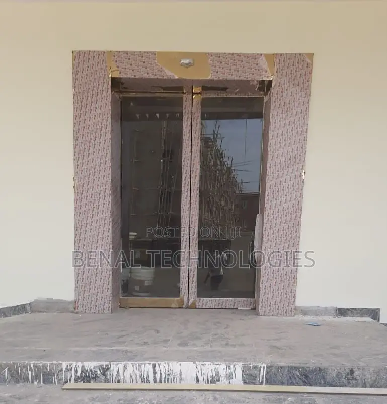 Smart Sensors for Automated Glass Doorway Entry
