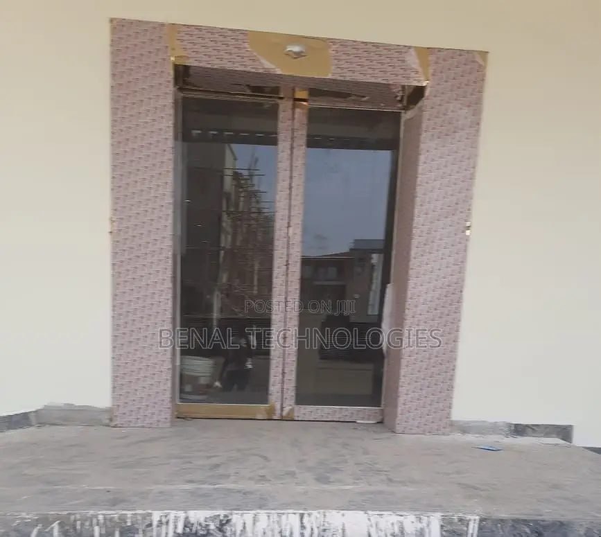 Smart Glass Doorways: Transforming Entryways With Sensors