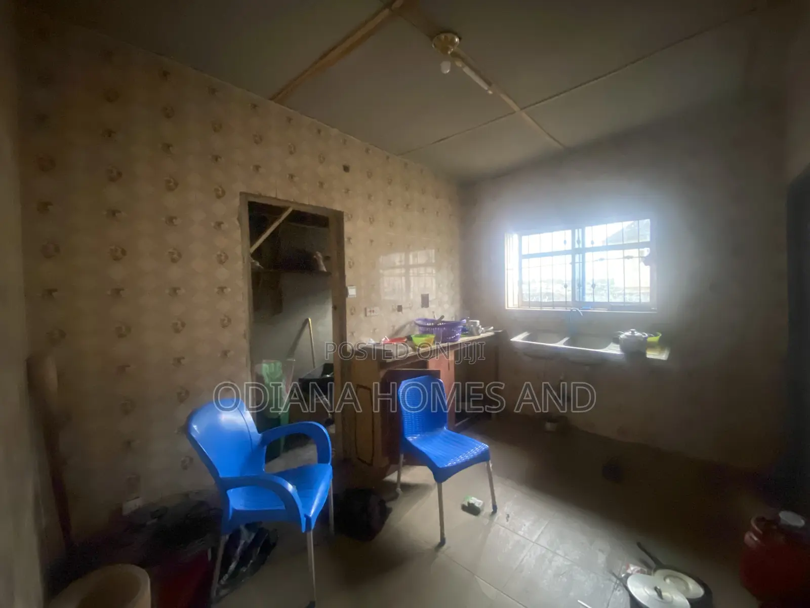 4bdrm Bungalow in Oluwo, Off New Ife for sale