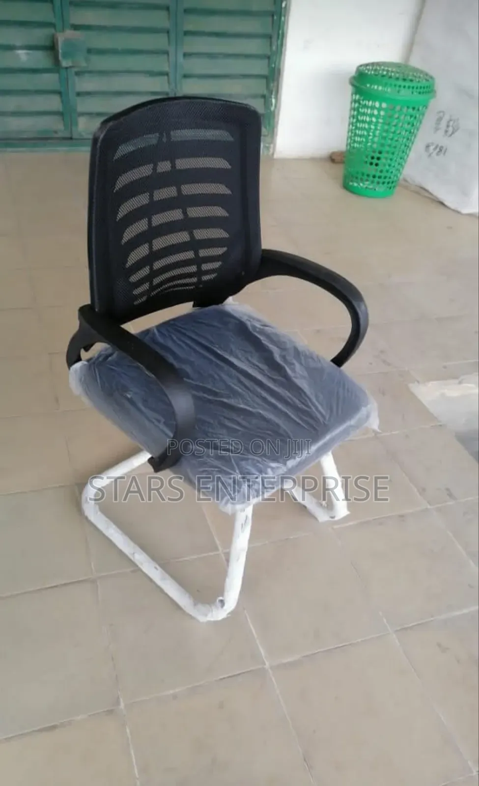 Executive Office Chair for Visitors