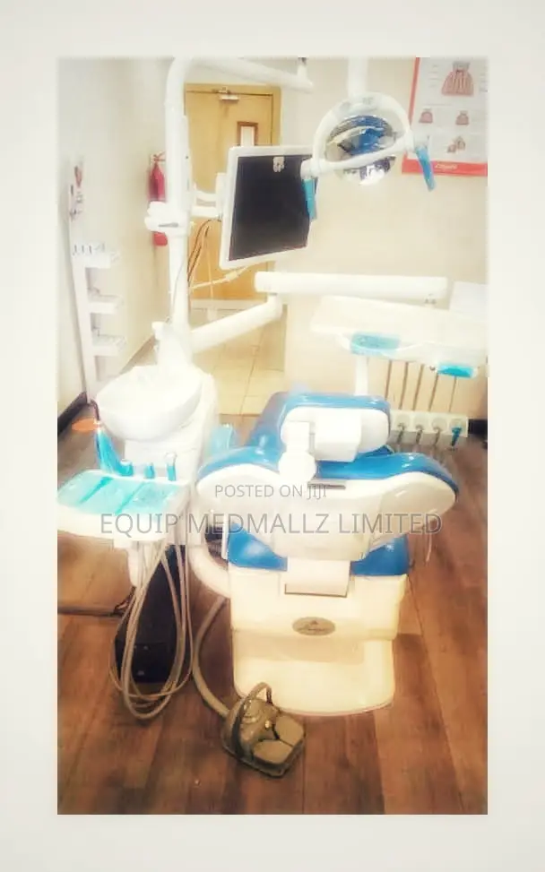 Complete Dental Chair With Whip Arm System