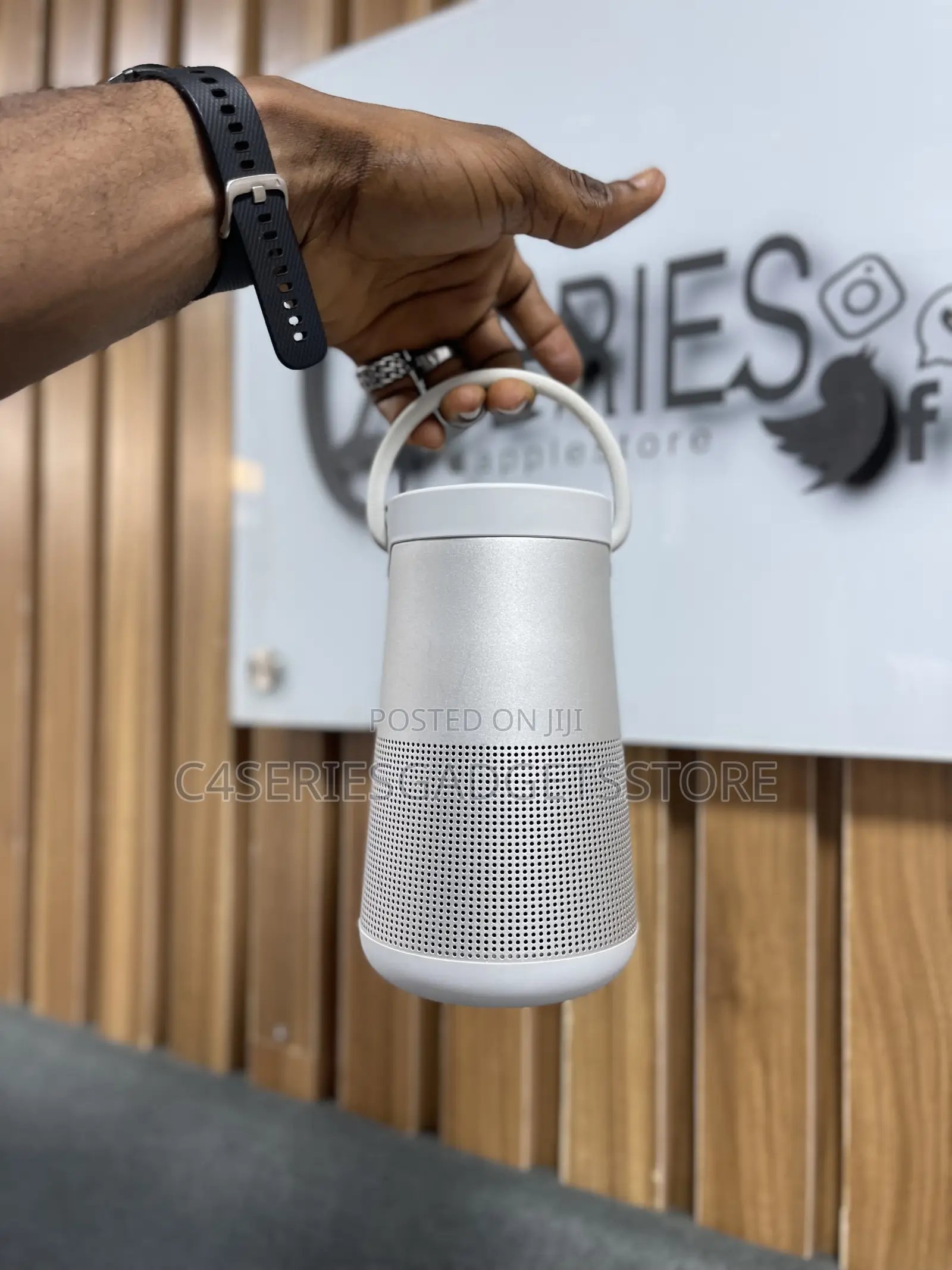 Bose Soundlink Revolve + II