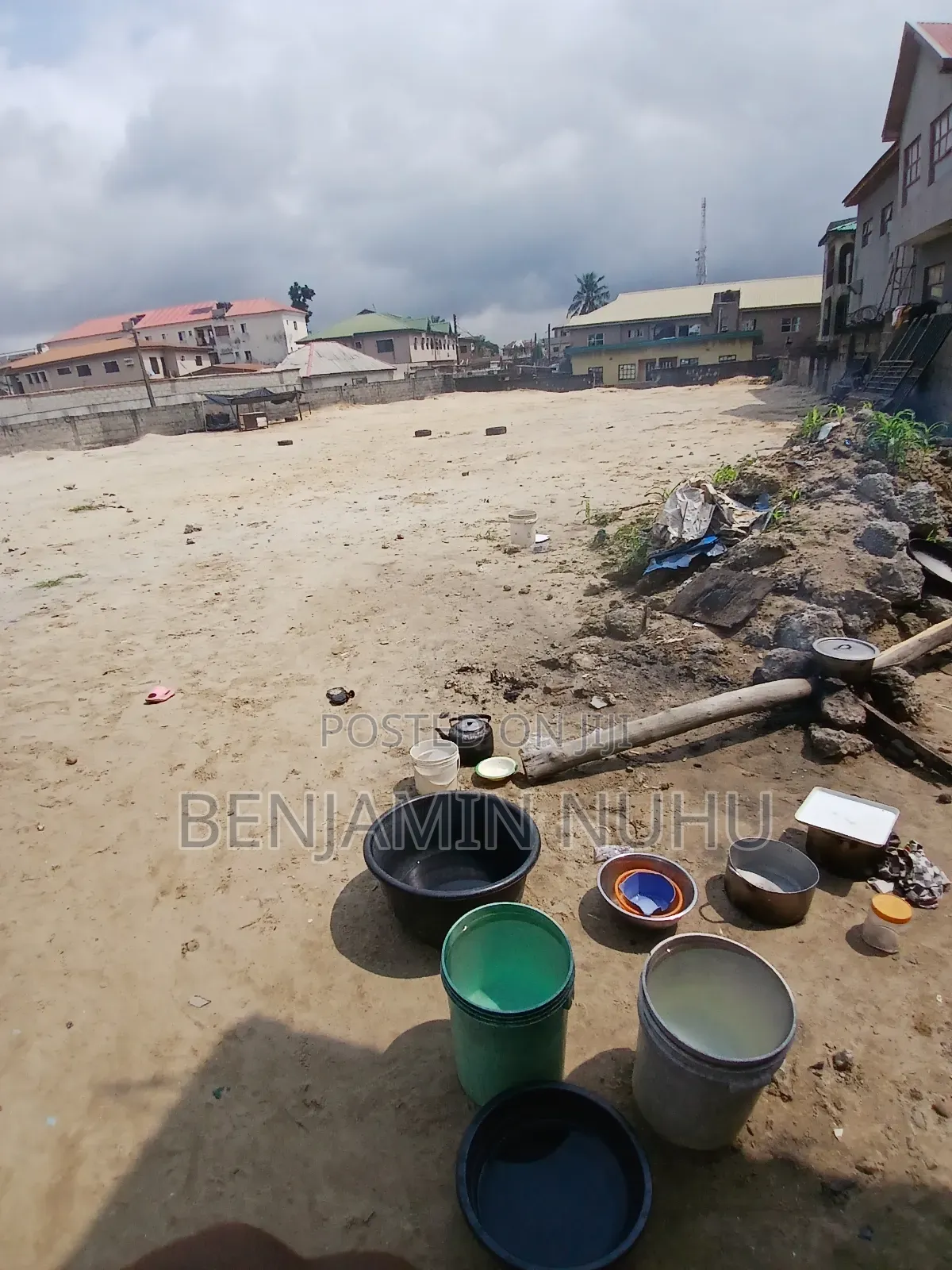 3500sqm Land Facing Express, With Block of Flat at the Back