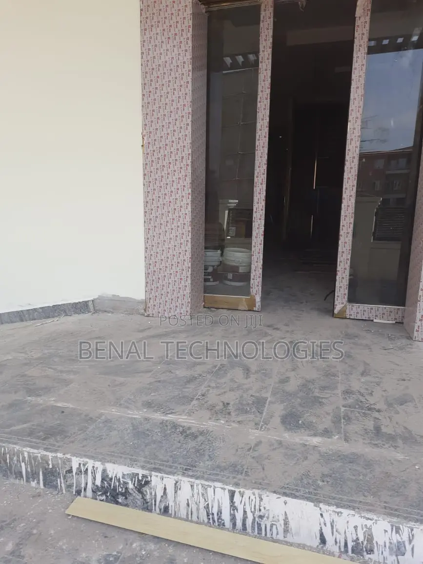 Sliding Glass Doorways Powered by Intelligent Sensors