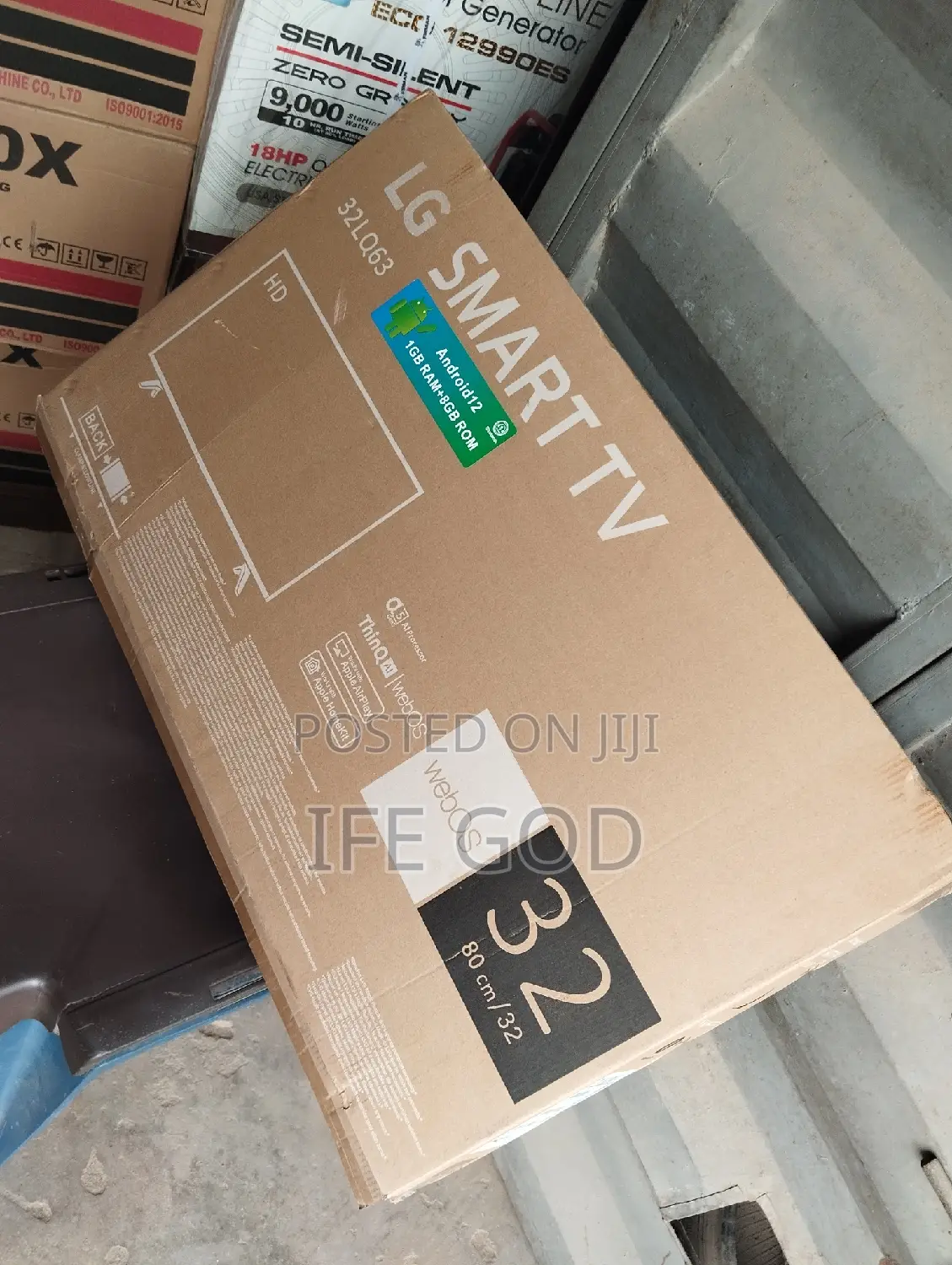 New LG 32inches Smart TV LED Youtube HDMI USB Etc