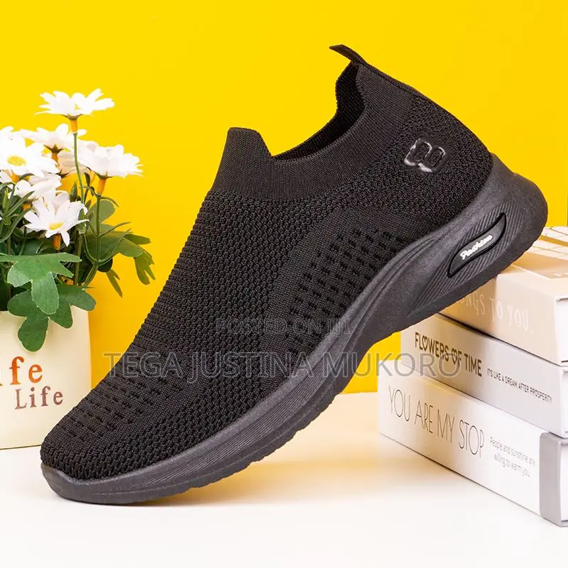 High Quality Easy Wear Sneakers