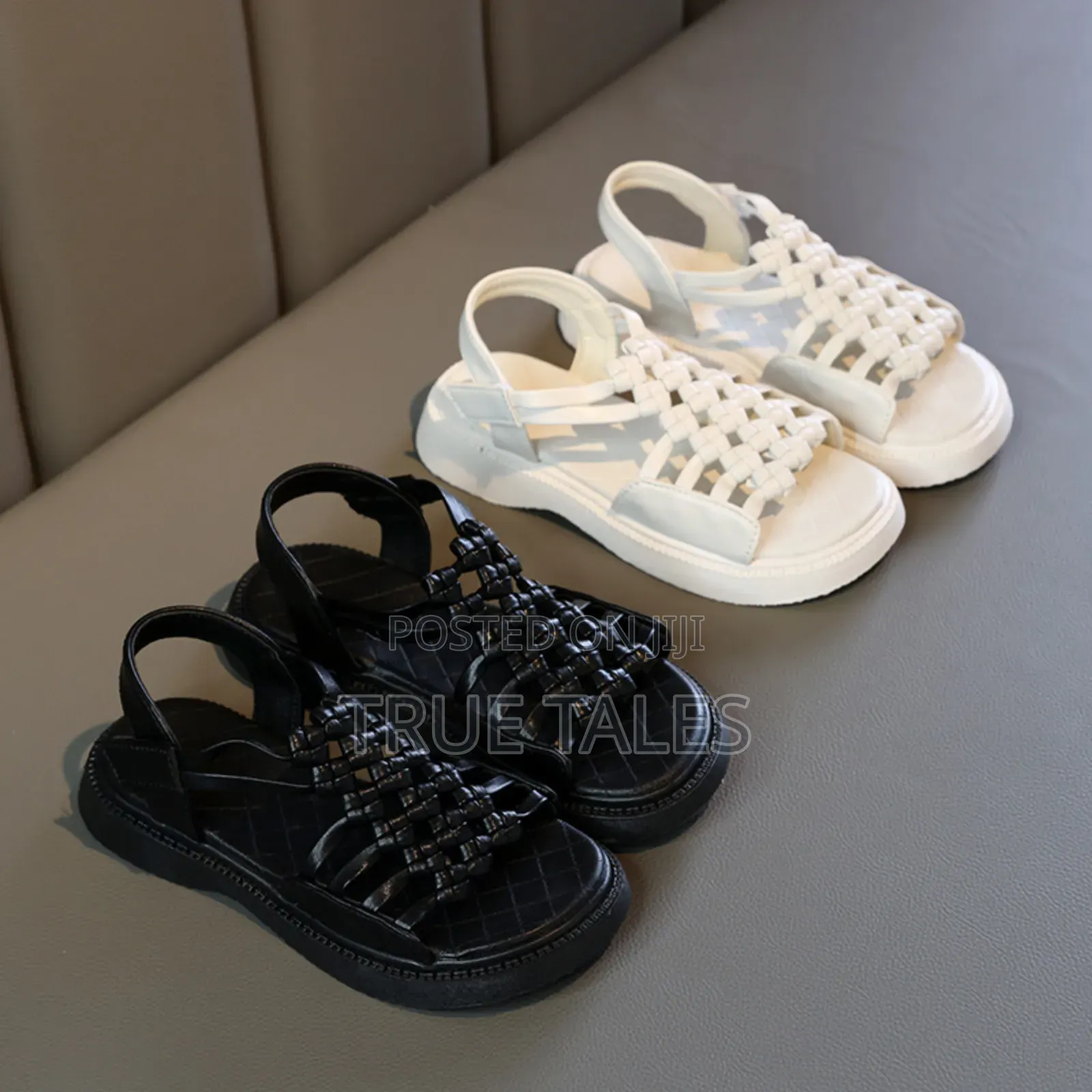 Girl's Basket Weave Sandals Black and White Sizes 24 to 37