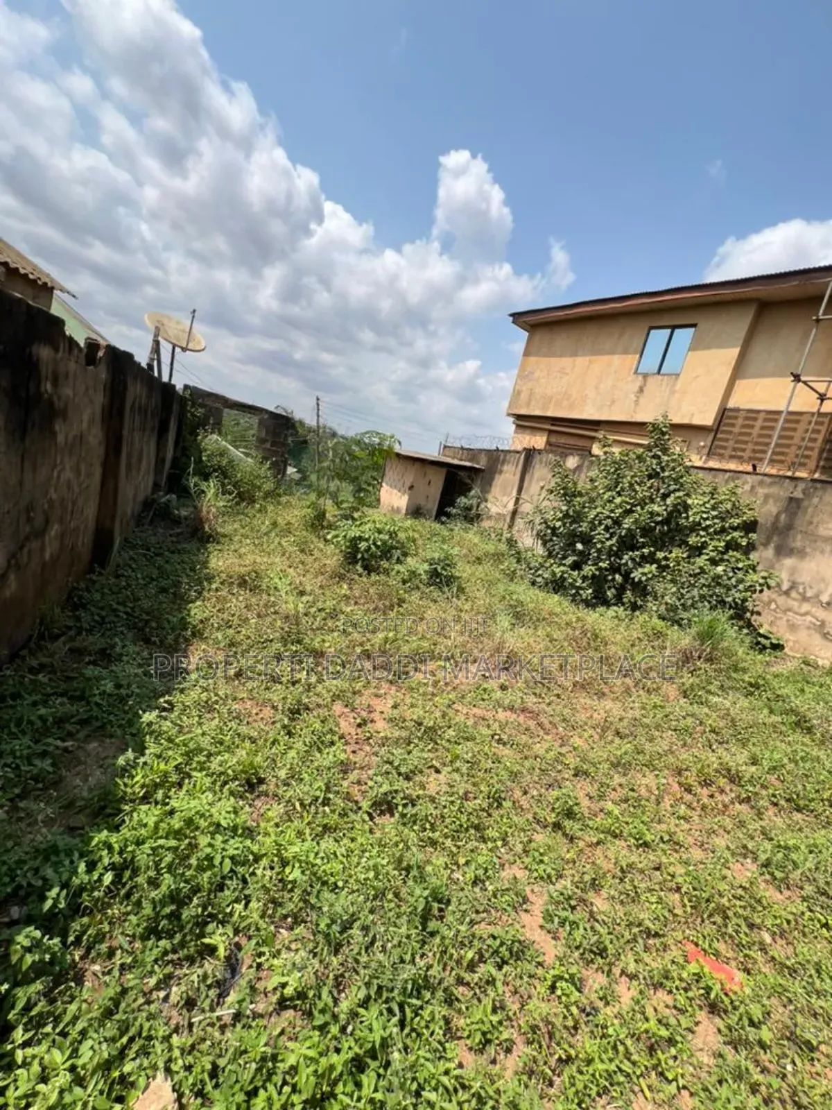 Commercial Building for Sale