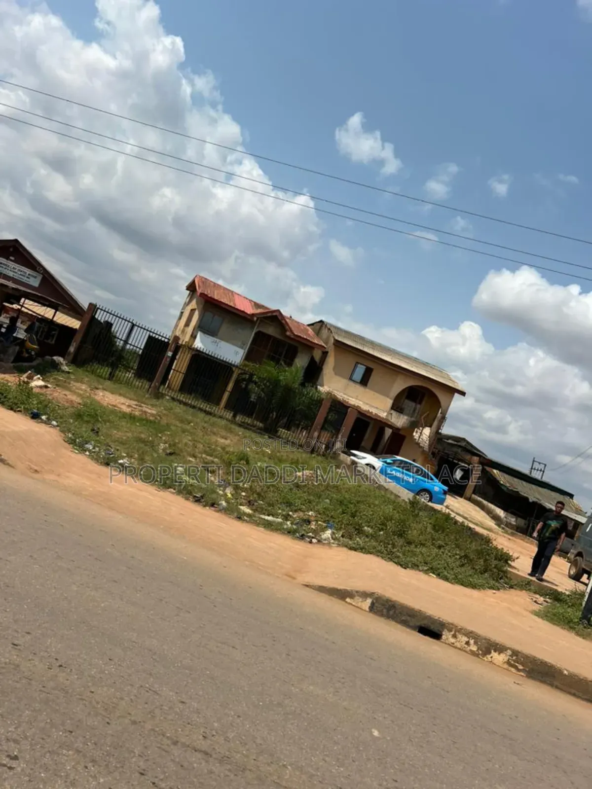 Commercial Building for Sale