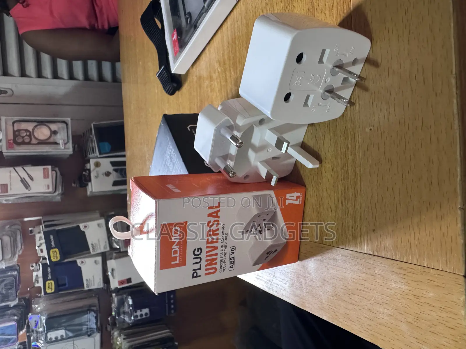 LDNIO Universal Travel Adapter EU US AU UK Plug Type