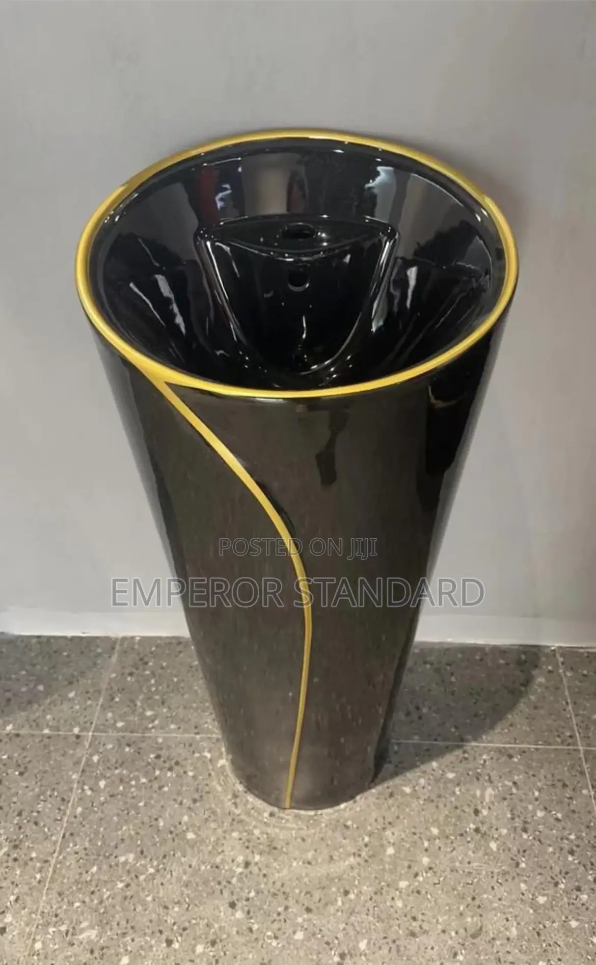 Dinning Standing Basin Black and Gold