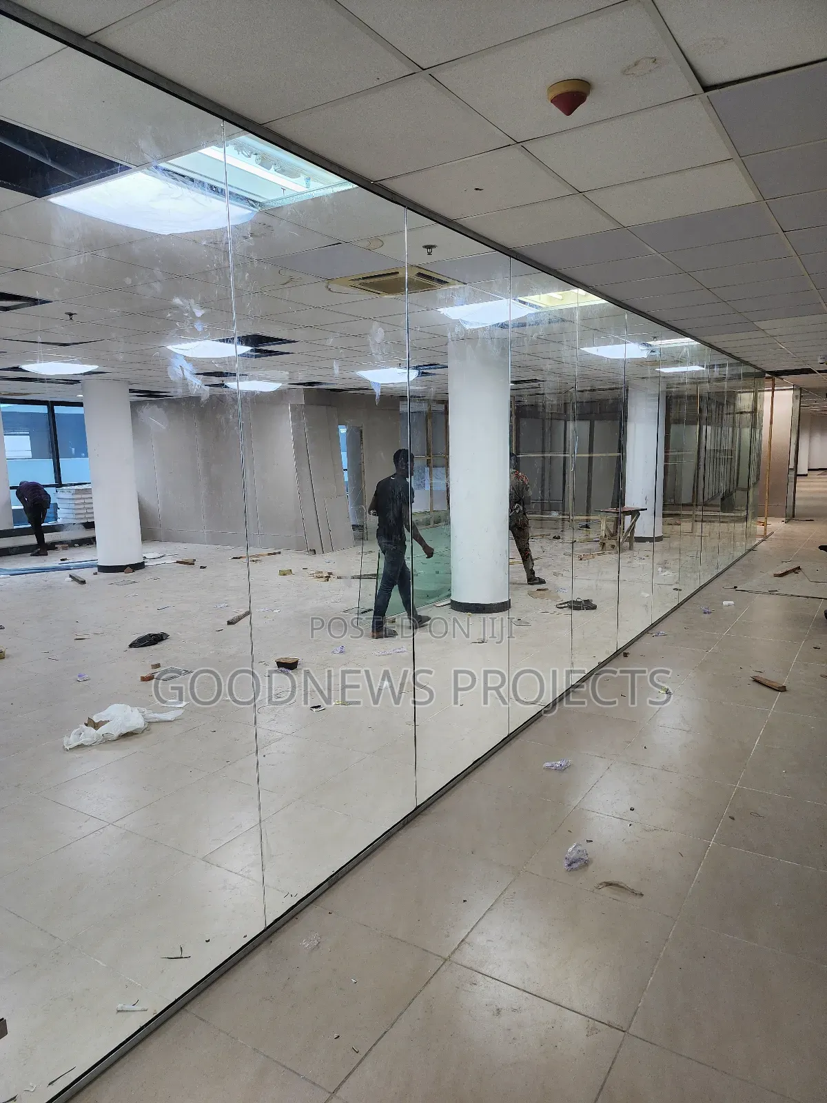 Office Tempered Frameless Glass Partition