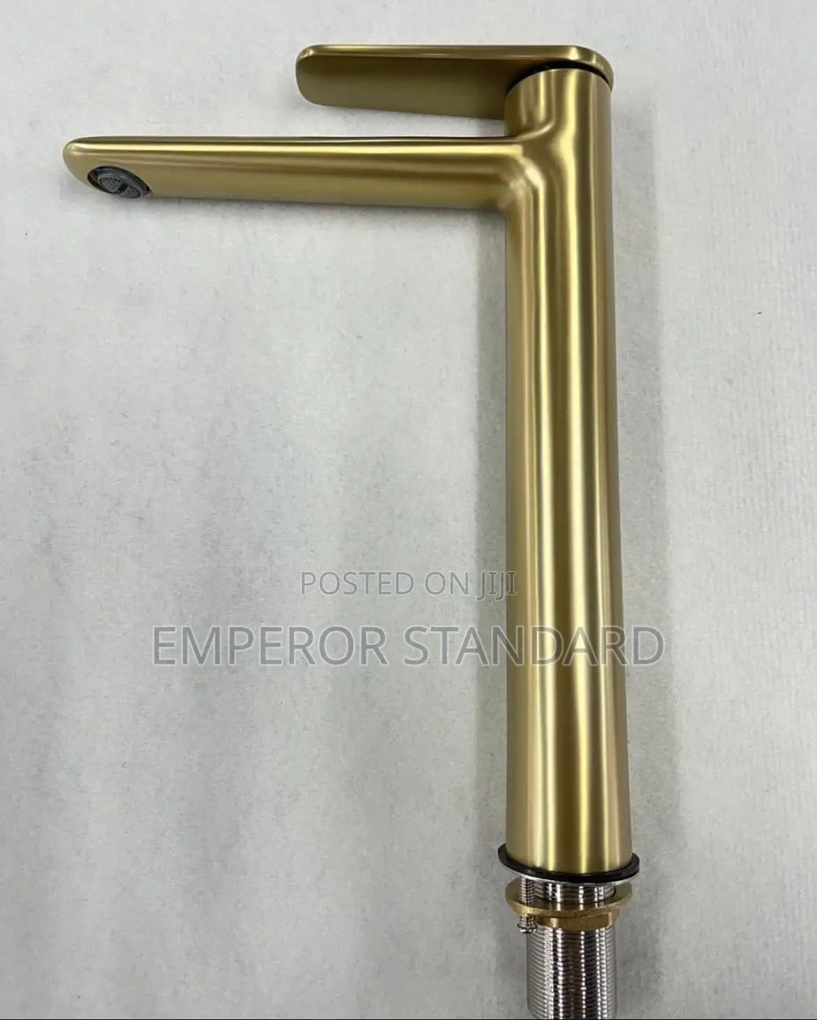 Luxury Cabinets Mixer Long Counter Top Basin Tap