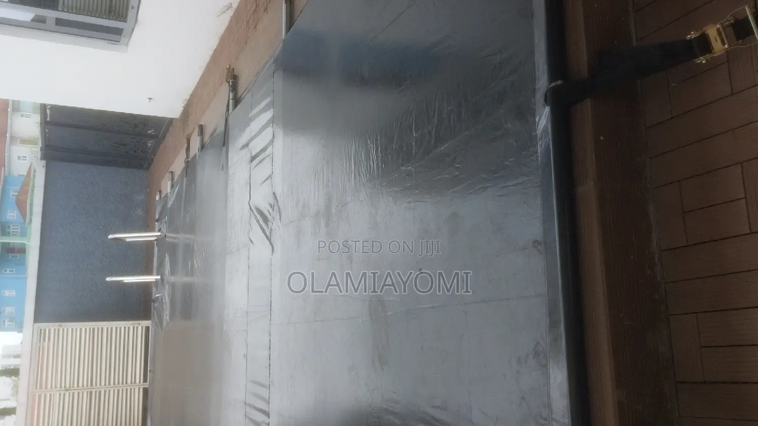 Authomatic Swimming Pool Cover With Water Resistant