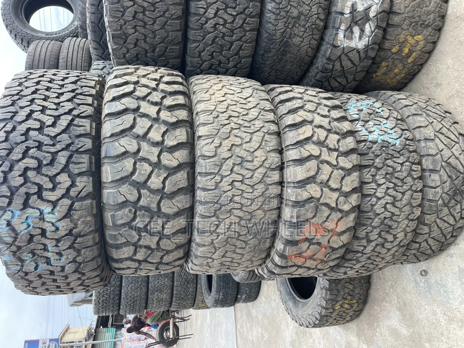 Ford F250 ,Tundra,Tacoma,Wrangler Rubicon Etc,35x12.50R20