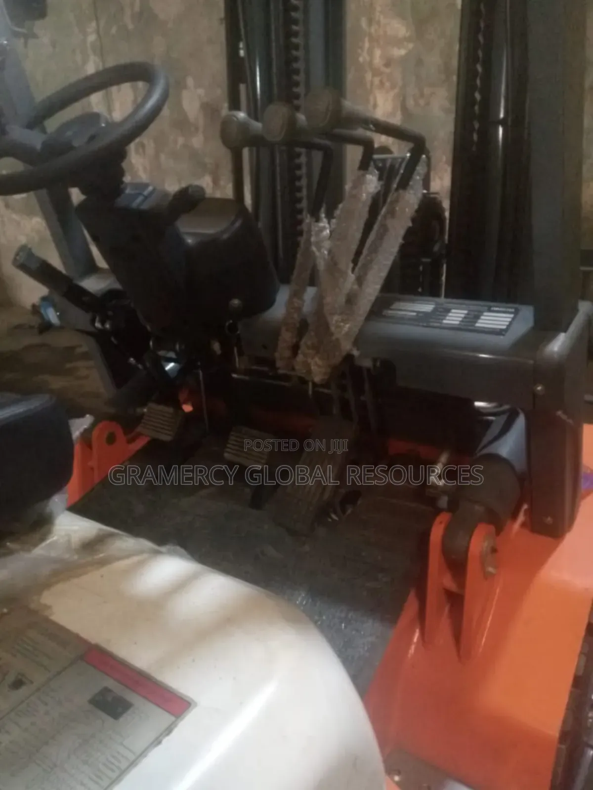 Forklift for Rent in Different Tons