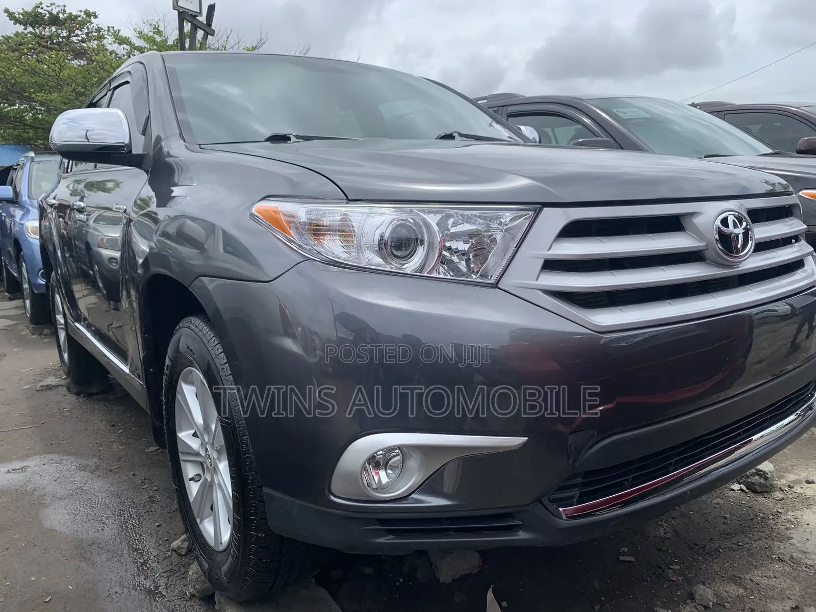 Toyota Highlander Limited 3.5l 4WD 2013 Gray