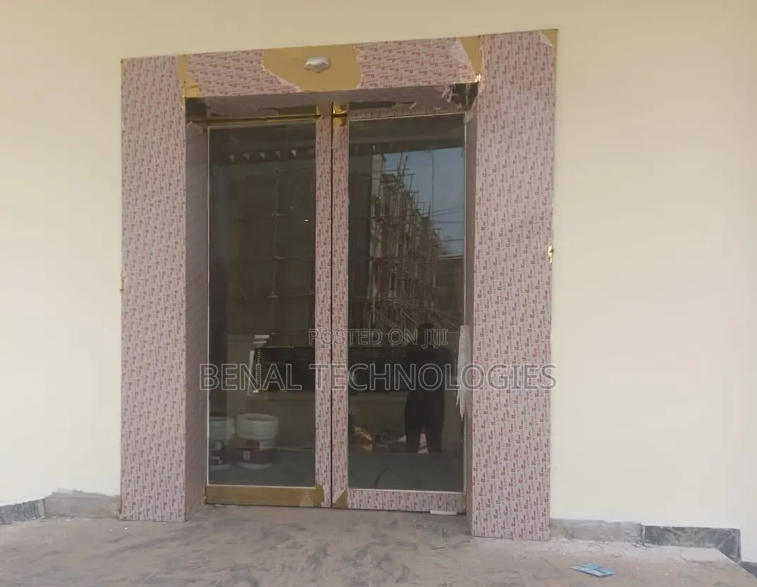 Sensor-Driven Glass Doorway Automation