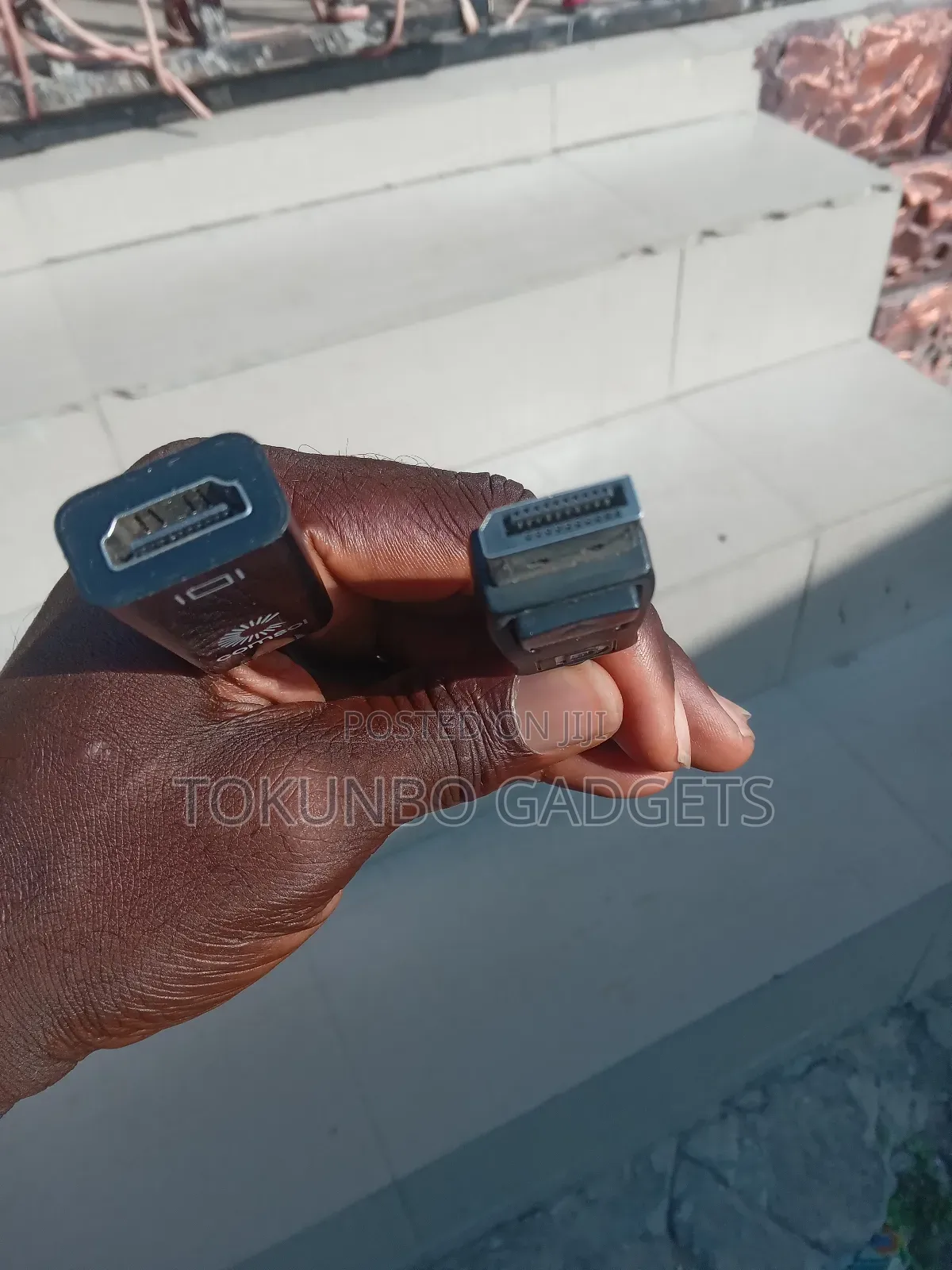 Displayport to Female Hdmi